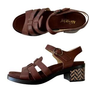 Alegria Sandal Size 41 Tasia Brown Leather Block Heel NWOT